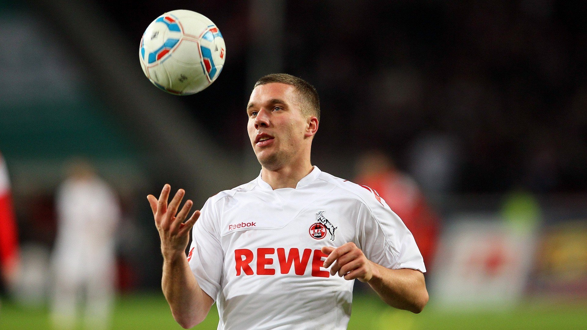 京多安导演逆转好戏，那不勒斯拿下塞内加尔式胜利